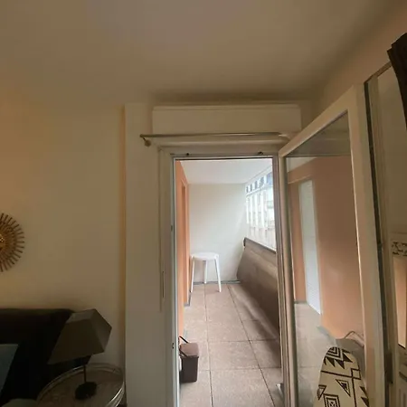 49 Metres Carres, Calme, Recent, Bien Situe, Accessible En Voiture Garage, Ascenseur *