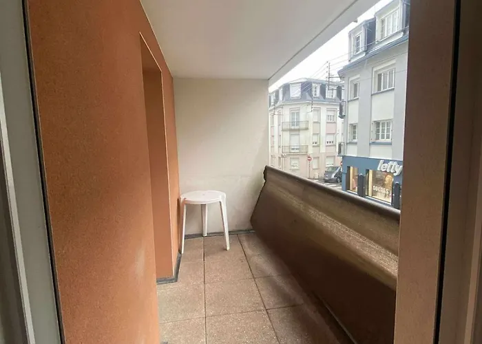 49 Metres Carres, Calme, Recent, Bien Situe, Accessible En Voiture Garage, Ascenseur * Брест